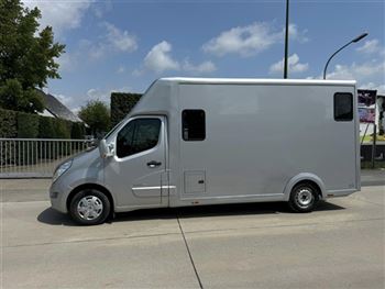 renault master 2 horses double cabine